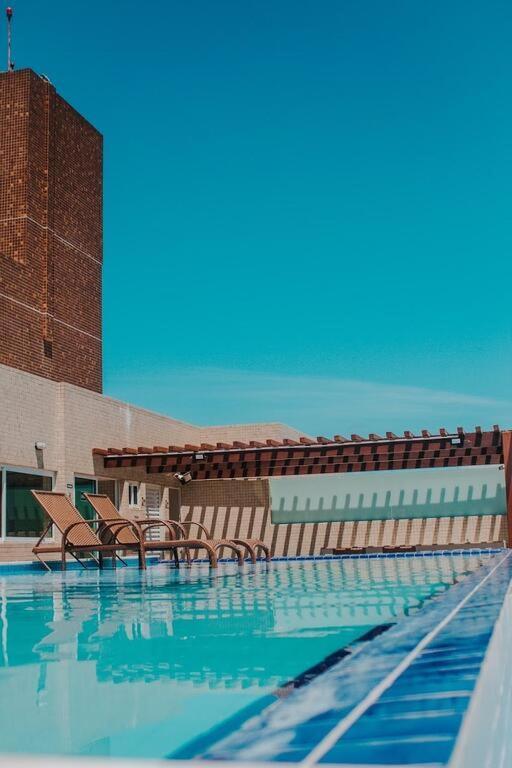Confortavel Flat Com Piscina De Borda Infinita Na Cobertura Cabedelo Exteriör bild